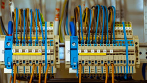 Techniciens de chantier Électricité Yane Vert